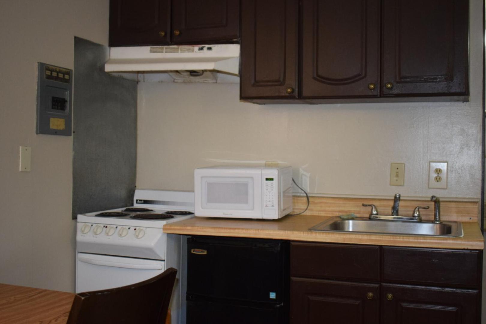 Knights Inn Farmington Hills Extérieur photo