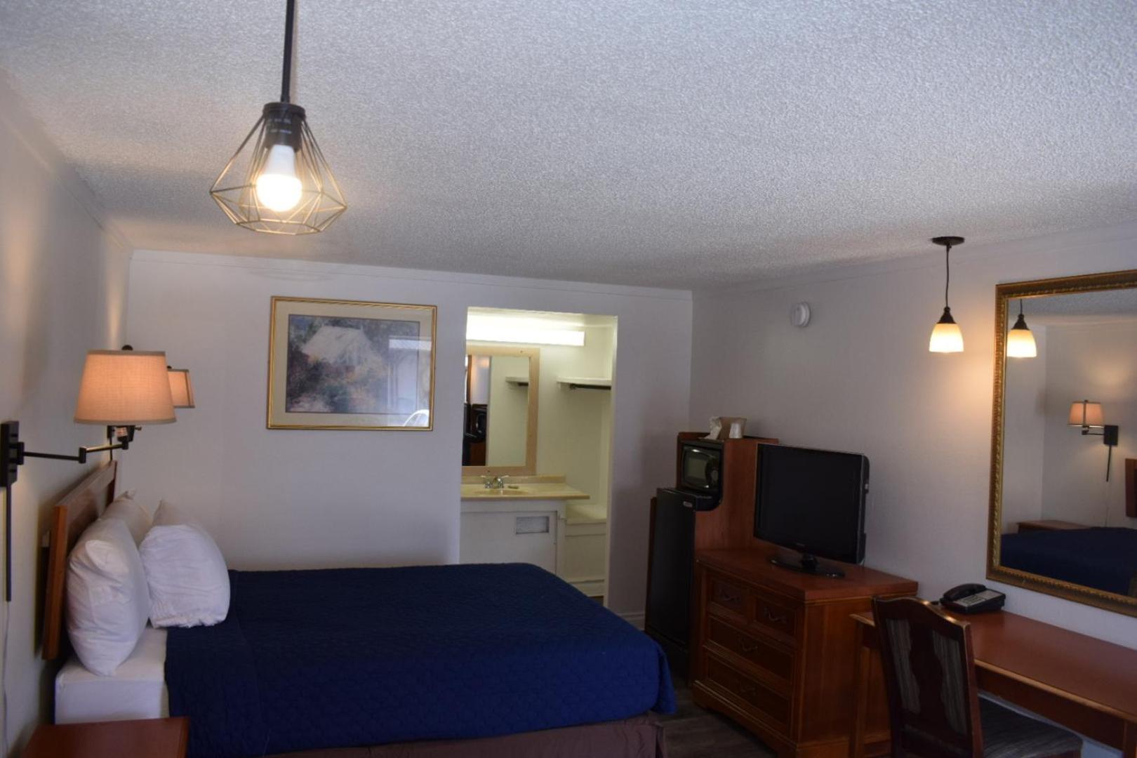 Knights Inn Farmington Hills Extérieur photo